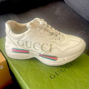 Gucci Sneakers